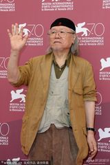 组图：《宇宙海贼哈洛克船长》松本零士亮相