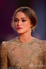 组图：《危险方法》首映 奈特丽复古纱裙清丽亮相