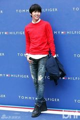 组图：神起昌珉FT在真刘仁娜等为品牌站台