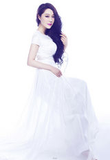 组图：王菲菲拍摄妩媚大片 演绎迷情欧美风姿