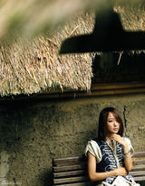 高清组图：王珞丹森女造型玩味自然 领略地域风情