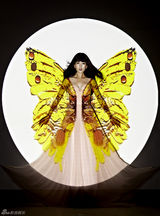 组图：马苏拍幻变屏风写真 色彩闪耀个性十足