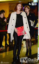 组图：T-ara等助阵孝敏新片《Jinx!!!》VIP试映