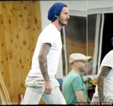 组图：贝克汉姆旁观儿子练空手道满心欢喜