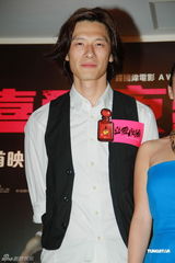 组图：《喜爱夜蒲》香港首映 导演钱国伟携演员亮相