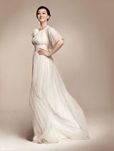 资料：2011officel优雅女性榜样 每种爱都值得歌颂