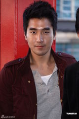 组图：《痞子英雄》票房破亿 Angelababy抢风头