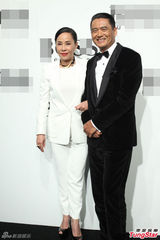 组图：周润发钟楚红同场现身 林志玲秀翘臀