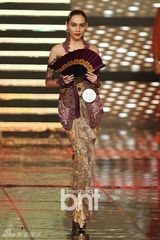 组图：韩国2013亚洲模特颁奖典礼精彩时尚秀