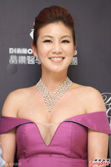 组图：吴宗宪旧爱宋新妮抽脂丰胸小奶变豪乳