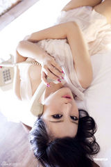 高清图：杨棋涵拍薄纱写真 宅男女神秀酥胸