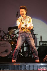 组图：哈林开唱邀张小燕 将与吴莫愁小S合唱