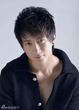 组图：2012《BQ》红人榜之公益红人