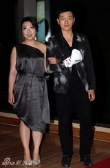 组图：曹云金祝福岳云鹏 伊能静曝儿子有音乐天赋