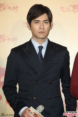 组图：《杨家将》赴台宣传 郑伊健低调谈婚事