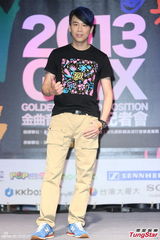 组图：陶喆出席金曲揭幕 澄清与吴克群无心结