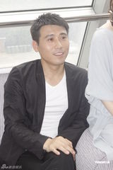 组图：《玫瑰炒肉丝》媒体探班 赵阳李乃文有默契