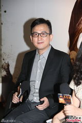 组图：马荣成举办作品展 不排除再拍《风云》