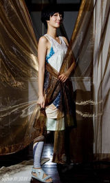 幻灯图：桂纶镁短发写真清爽怡人 纯净气质淡雅迷人