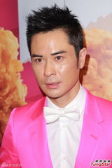 组图：郑嘉颖受脚患缠绕 被指拍雷剧说法不公平