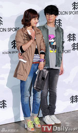 组图：少女时代成员等出席户外品牌展示会