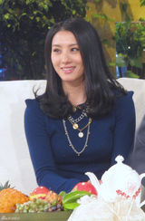 幻灯图：聂远携妻做客《静距离》透露浪漫求婚细节