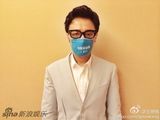 组图：李连杰戴口罩倡导公益 李冰冰等力挺
