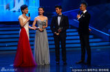 组图：吴奇隆刘诗诗获白玉兰最具人气男女演员