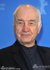 高清组图：阿明-缪勒-斯塔尔现身 被授予终身成就奖