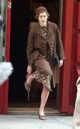 幻灯图：温丝莱特离婚后首部作品出演单身母亲