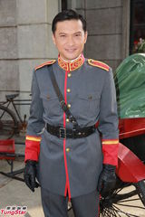 组图：郭羡妮计划明年再造人 陈锦鸿为儿子功课停工