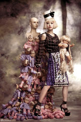 组图：靓模文咏珊时尚大片百变演绎“七宗罪”