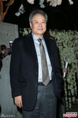 组图：李安压轴现身张震婚宴 劝其听老婆话