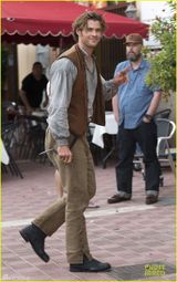 组图：雷神克里斯·海姆斯沃斯不修边幅显邋遢