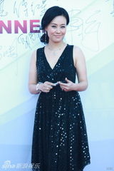 幻灯：第10届百合奖红毯星光熠熠 汤唯成最大亮点