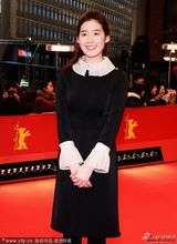 组图：韩国影片《惠媛》首映 郑恩彩展熟女气质