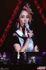 组图：蔡依林笑称踢走阿信成“五月花”主唱