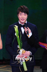 组图：韩国演员高贤贞获2010SBS演技大奖