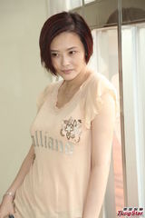 组图：瘦身不为复出作准备 萧淑慎望得到鼓励