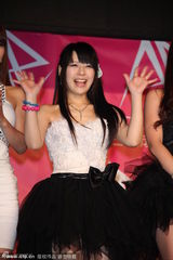 组图：波多野结衣装嫩唱跳出席台湾成人展