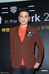 组图：容祖儿自称喜欢挑战 默默承受外界传言