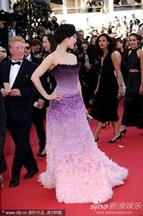 高清图：《艺术家》首映“两冰”争奇斗艳