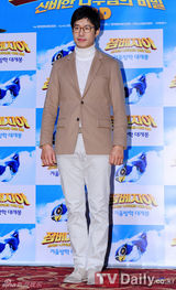 组图：韩星HAHA卢宏哲为动画片《赞比西亚》献声