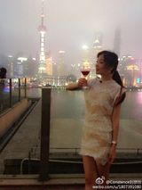 组图：王励勤主播女友微博晒美艳靓照