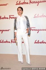 组图：刘嘉玲董洁等助阵时装秀 黄奕爆炸头抢镜