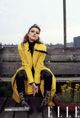 组图：德普女友艾梅柏杂志大片 裤装演绎中性风