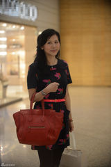 组图：朱洁仪将赴台办画展担心运画成本