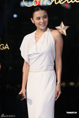 组图：任达华琦琦出席品牌晚宴 黑色情侣装秀默契