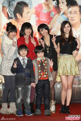 组图：獒犬林晖闵为新片造势 五月天携师弟助阵