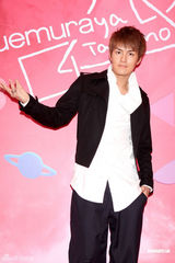 组图：吴克群健身升级胸罩杯 将请歌迷验证腹肌真假